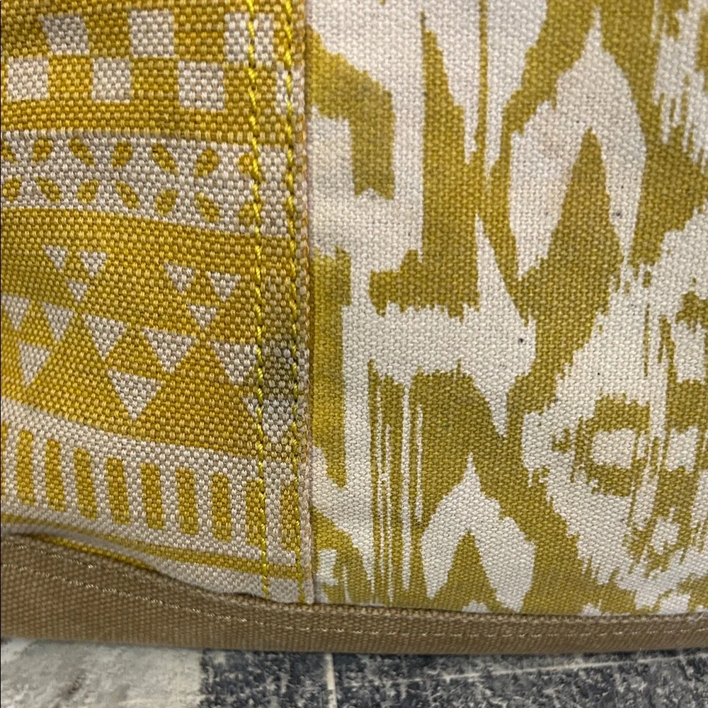 TOMS Weekender Medium Duffel Bag Gold Green Stripes Ikat Pattern Shoulder Strap - Picture 5 of 15